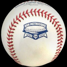 2009 Rawlings Minnesota Twins HHH Metrodome Final Season Baseball. Used all year in Hubert H. Humphrey stadium in the Twin Cities!